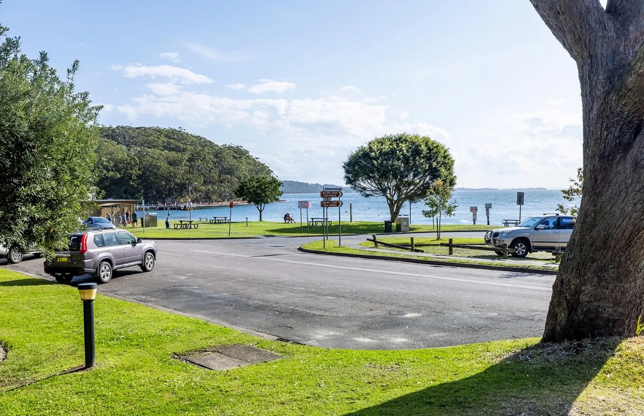 Nelson Bay Waterfront Accommodation